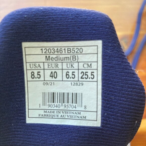 Brooks Launch GTS 8 running size 8.5 - Picture 4 of 8